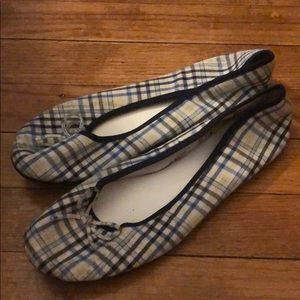 Free with bundle!! No Boundaries flats